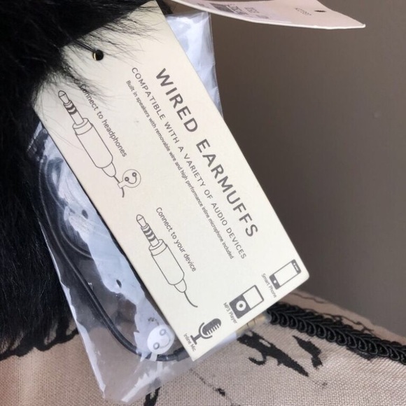 🔴SOLD🔴NWT UGG SHEEPSKIN WIRED Black EARMUFFS - Picture 3 of 5